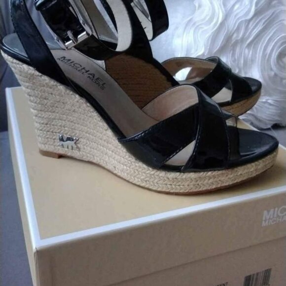 Michael kors Sandals - Picture 2 of 2